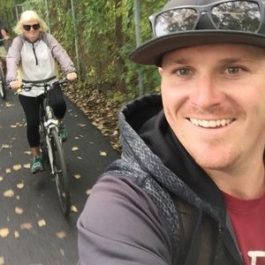 Meet your Posher, Sam